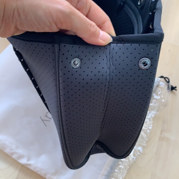 NWT Willow Bay Australia - Picture 5 of 13